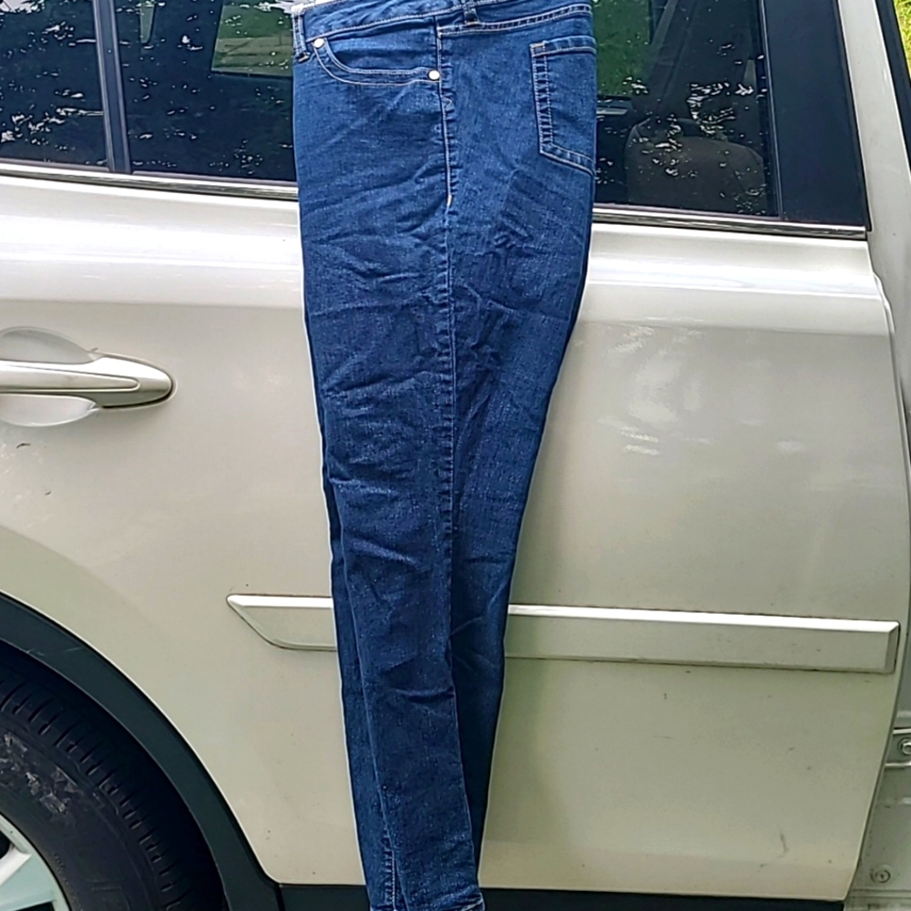 Skinny jeans